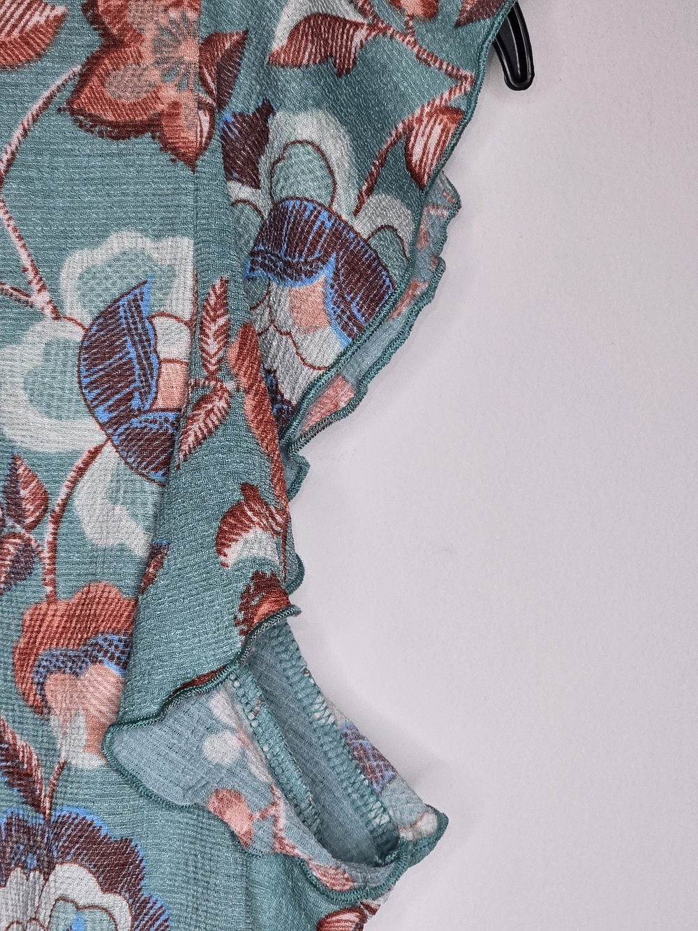 MELLODAY Teal Floral Smocked Ruffle Neck Flutter Sleeve Camisole - M - Picture 7 of 13